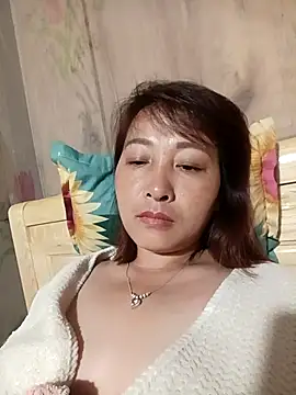 Missa-kute20 online show from April 2026 10:10:02 PM