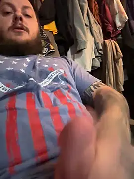 Snapshot of Peteyp98 chatting on November 2025 01:11:01 PM Peteyp98 online show from November 2025 01:11:01 PM