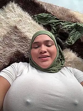 sweetmuslim01 online show from April 2026 09:39:33 PM