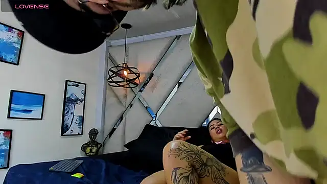 Snapshot of Sophia_Ostin69 chatting on November 2025 04:33:02 AM Sophia Ostin69 online show from November 2025 04:33:02 AM