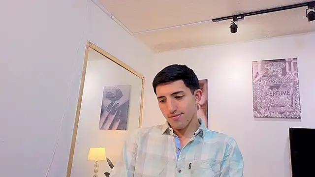 Un Sluttyy online show from February 2026 11:57:02 AM