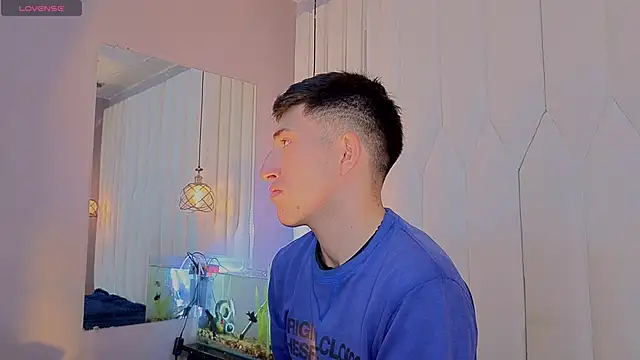 Un Sluttyy online show from April 2026 11:46:02 AM