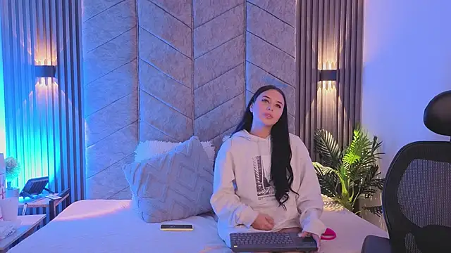 AuroraLanee  online show from November 2025 08:31:02 AM