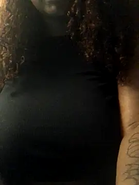 Fxncymuse online show from November 2025 11:21:02 PM