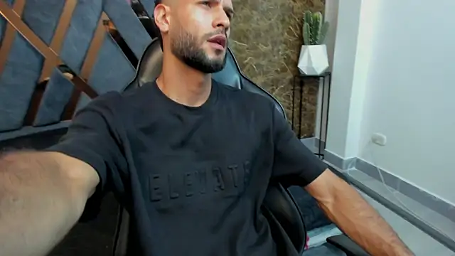 Snapshot of Jacob_Benelli chatting on February 2026 11:32:01 PM Jacob Benelli online show from February 2026 11:32:01 PM