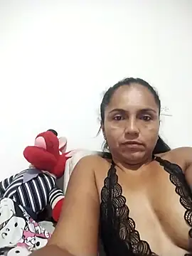 Snapshot of _Lizeth_ chatting on March 2026 03:45:02 AM Lizeth online show from March 2026 03:45:02 AM