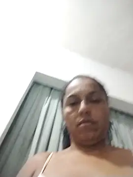 Snapshot of _Lizeth_ chatting on March 2026 04:56:02 AM Lizeth online show from March 2026 04:56:02 AM