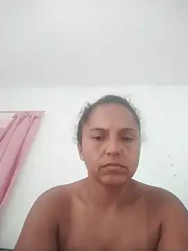 Snapshot of _Lizeth_ chatting on April 2026 08:06:01 PM Lizeth online show from April 2026 08:06:01 PM