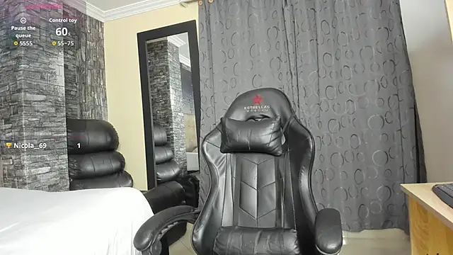 MilfBrenda online show from December 2025 08:18:02 PM