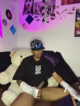 Snapshot of Kaizen-Black chatting on November 2025 04:56:01 AM Kaizen-Black online show from November 2025 04:56:01 AM