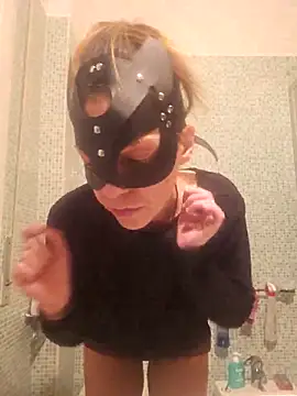 Snapshot of Emma_Conti_ chatting on November 2025 04:42:01 PM Emma Conti online show from November 2025 04:42:01 PM