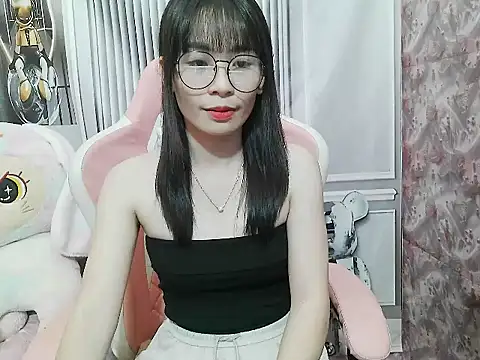 Snapshot of Ella039 chatting on December 2025 05:24:02 AM Ella039 online show from December 2025 05:24:02 AM