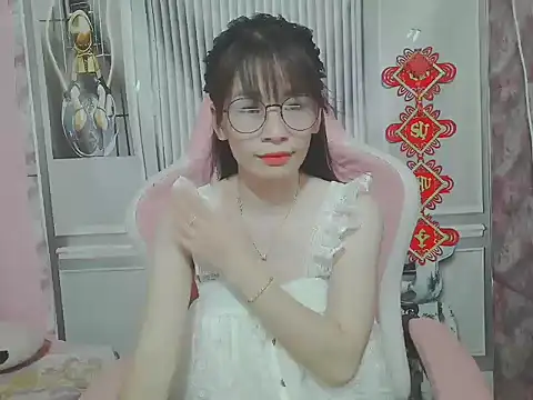 Snapshot of Ella039 chatting on May 2026 03:39:01 PM Ella039 online show from May 2026 03:39:01 PM