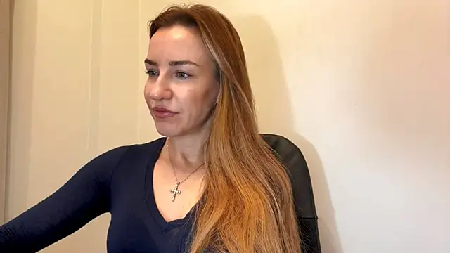 Snapshot of Nyxelia_ chatting on December 2025 08:32:02 AM Nyxelia online show from December 2025 08:32:02 AM