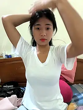 Lynly k2 online show from March 2026 03:35:02 AM