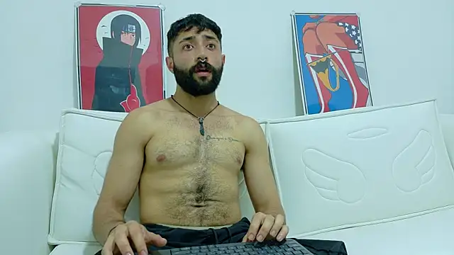 Snapshot of YEYO_VERS chatting on November 2025 10:41:01 PM YEYO VERS online show from November 2025 10:41:01 PM