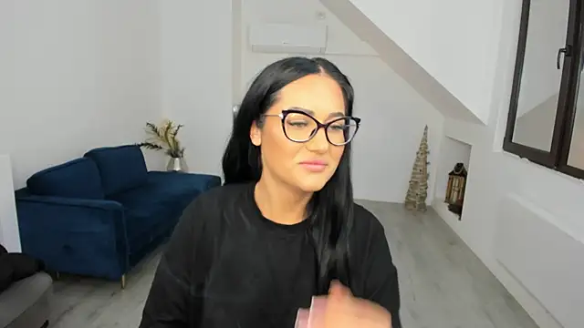 AnyaEvy online show from November 2025 04:33:02 AM