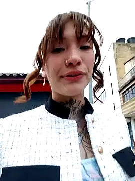 Snapshot of Suki_Velvet chatting on November 2025 07:25:01 PM Suki Velvet online show from November 2025 07:25:01 PM