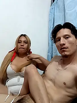 Snapshot of xXAndreyAndMariaXx chatting on November 2025 08:13:02 AM xXAndreyAndMariaXx online show from November 2025 08:13:02 AM