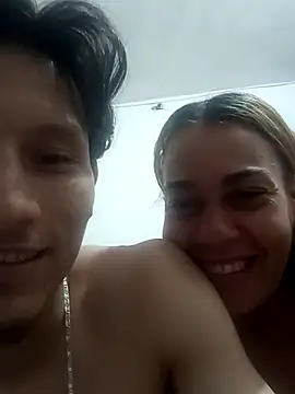 Snapshot of xXAndreyAndMariaXx chatting on November 2025 02:46:01 PM xXAndreyAndMariaXx online show from November 2025 02:46:01 PM