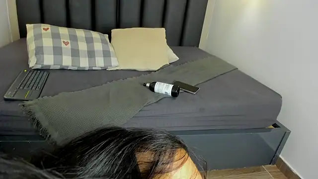 NicoletCherry   online show from December 2025 07:52:02 PM