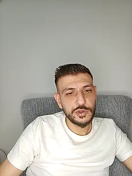 Snapshot of Red_dewilll chatting on November 2025 11:43:01 AM Red dewilll online show from November 2025 11:43:01 AM