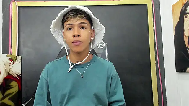 Timmy Kiing  online show from December 2025 09:08:02 PM