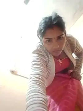 Snapshot of Seema_ji12 chatting on December 2025 01:57:01 AM Seema ji12 online show from December 2025 01:57:01 AM