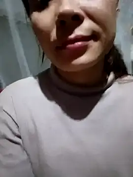 Lyla john online show from January 2026 11:04:02 AM