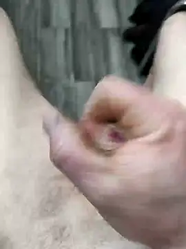 Snapshot of Artem27vz chatting on March 2026 11:05:02 AM Artem27vz online show from March 2026 11:05:02 AM