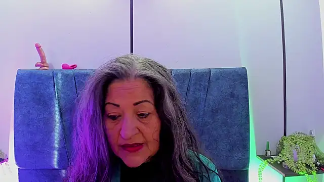 Victoriaa Anderson online show from June 2026 12:42:02 PM