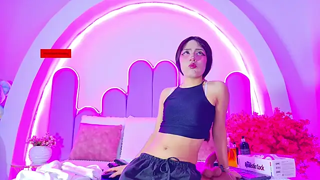 Snapshot of BunnySexyy18 chatting on May 2026 03:13:01 AM BunnySexyy18 online show from May 2026 03:13:01 AM