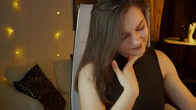 Snapshot of FrancescaCavaliere chatting on June 2026 09:59:01 AM FrancescaCavaliere online show from June 2026 09:59:01 AM