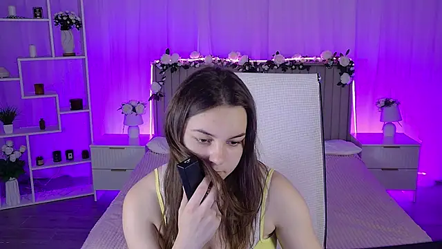 FrancescaCavaliere online show from July 2026 12:45:01 PM