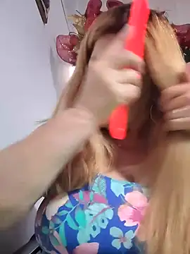 karlaanqui1 online show from December 2025 10:38:01 PM