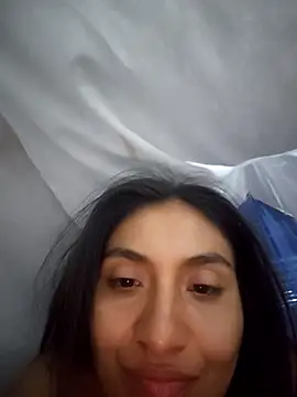 Snapshot of Uvit chatting on November 2025 07:39:01 AM Uvit online show from November 2025 07:39:01 AM