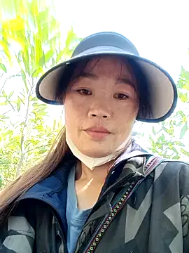 blonde blg online show from November 2025 07:05:02 AM