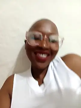 HipsDontLieX95 online show from January 2026 12:04:01 AM