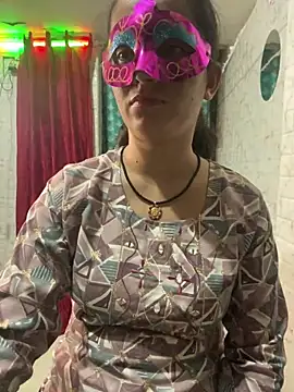 Snapshot of Red_Queen_11 chatting on December 2025 06:59:02 PM Red Queen 11 online show from December 2025 06:59:02 PM