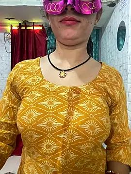 Snapshot of Red_Queen_11 chatting on December 2025 04:28:02 AM Red Queen 11 online show from December 2025 04:28:02 AM