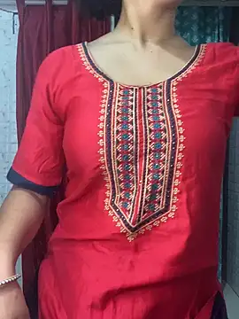 Snapshot of Red_Queen_11 chatting on July 2026 03:06:02 AM Red Queen 11 online show from July 2026 03:06:02 AM
