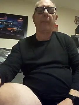 Snapshot of andy-1961 chatting on November 2025 10:56:01 PM andy-1961 online show from November 2025 10:56:01 PM