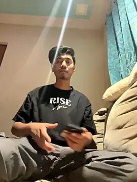 Snapshot of RonnySlim chatting on November 2025 09:59:01 PM RonnySlim online show from November 2025 09:59:01 PM