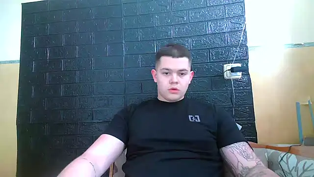 CuteButNaughty  online show from February 2026 12:58:02 PM