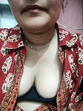 Snapshot of minni64207 chatting on May 2026 10:21:02 AM minni64207 online show from May 2026 10:21:02 AM