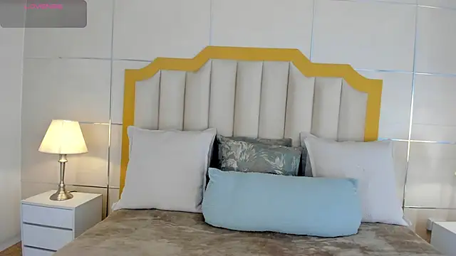 sofiaivanova online show from January 2026 03:42:02 AM