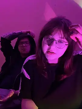 Snapshot of TheOnlyBliss chatting on November 2025 01:51:02 AM TheOnlyBliss online show from November 2025 01:51:02 AM