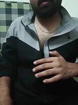 MrToxxic online show from November 2025 05:28:02 PM