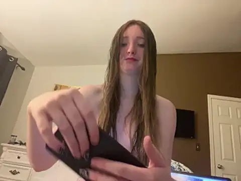 Kayluvs88 online show from April 2026 04:50:01 AM