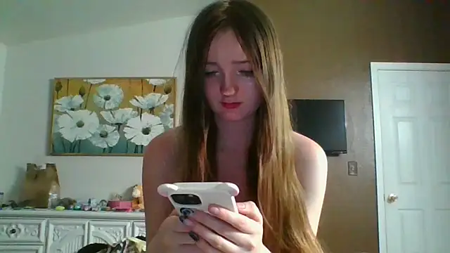 Kayluvs88 online show from May 2026 04:17:02 AM